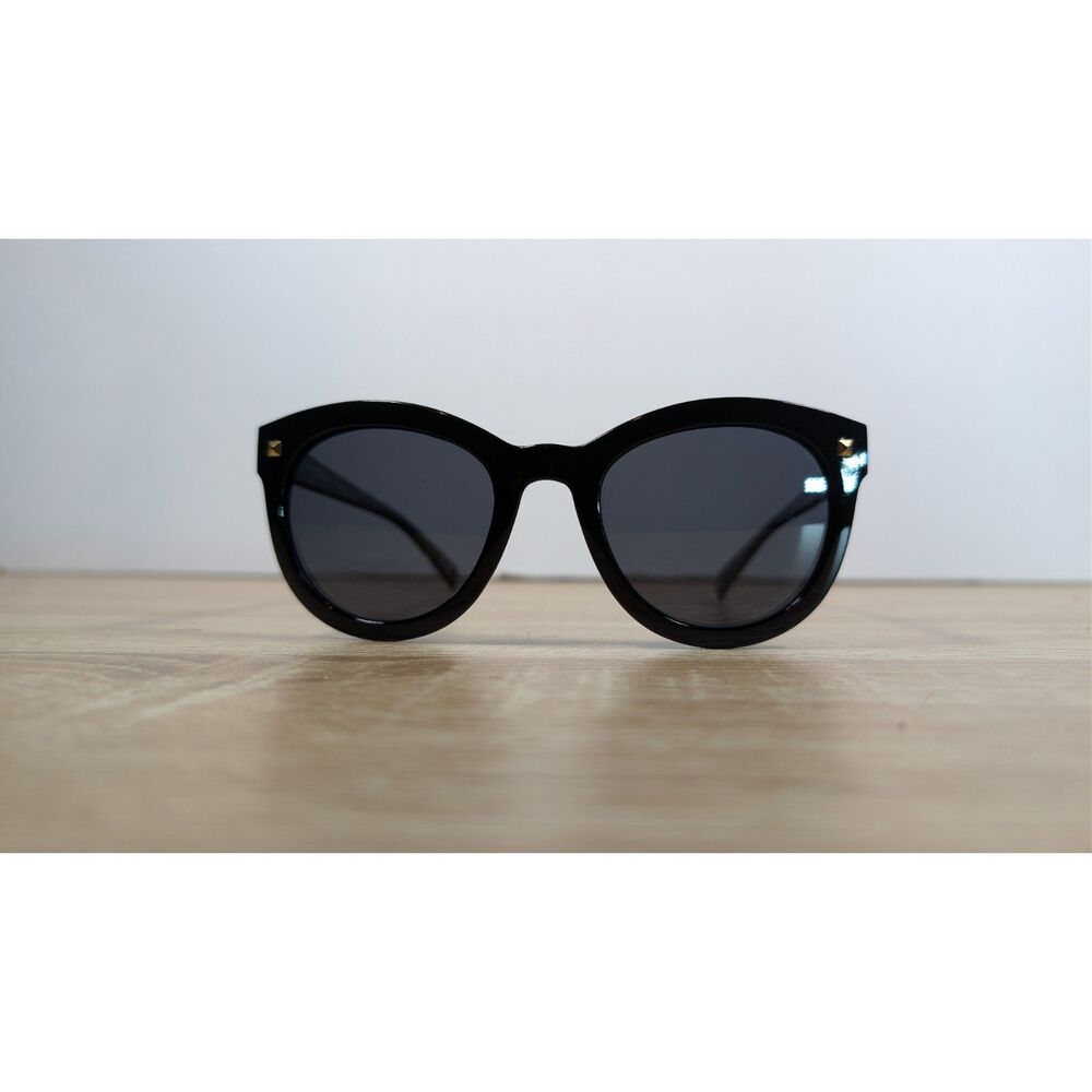 Foster Grant Polarized Cat Eye Sunglasses Black Frame Dark Lenses Women